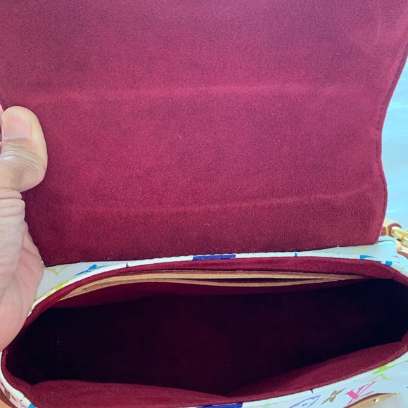 LOUIS VUITTON.  HANDBAG - Picture 5 of 7